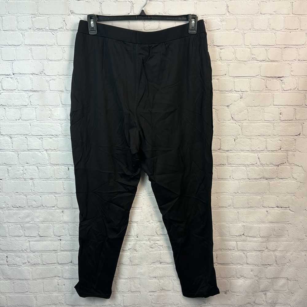 BloomChic Black Pull On Leggings Plus Size 2X - Picture 6 of 6